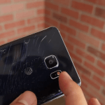 Samsung Galaxy Note 5 : un premier drop-test vidéo montre certaines faiblesses