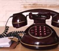 vintage-communication-dialer-telephone
