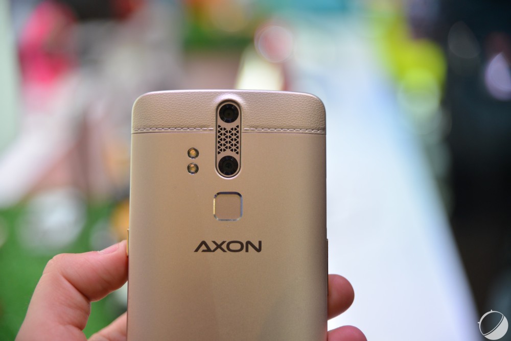 ZTE Axon Elite