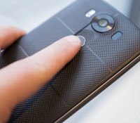 lg-v10-fingerprint-sensor-finger