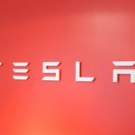 Tesla noue un partenariat avec Panasonic pour la production de panneaux solaires