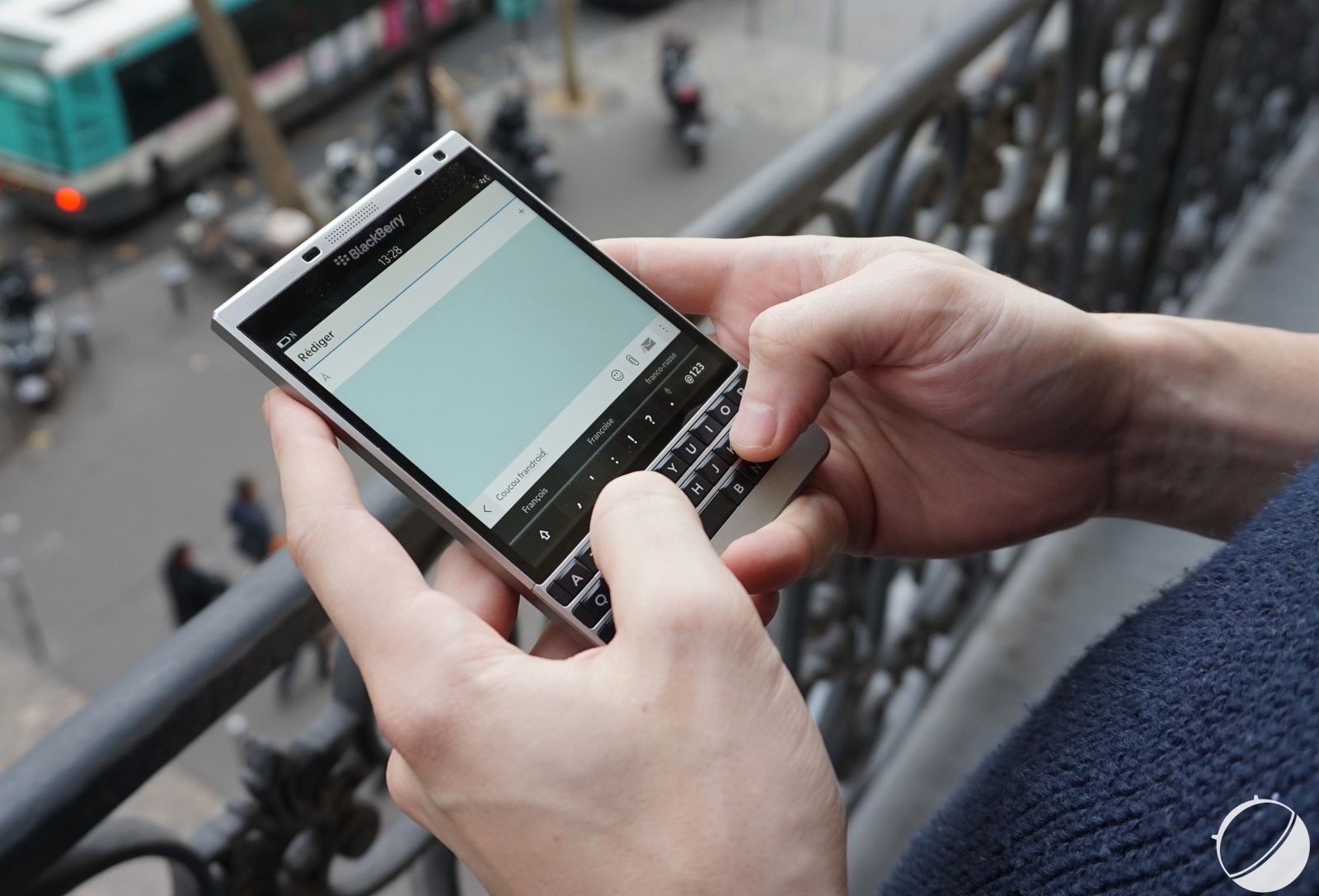 blackberry passport silver edition 9