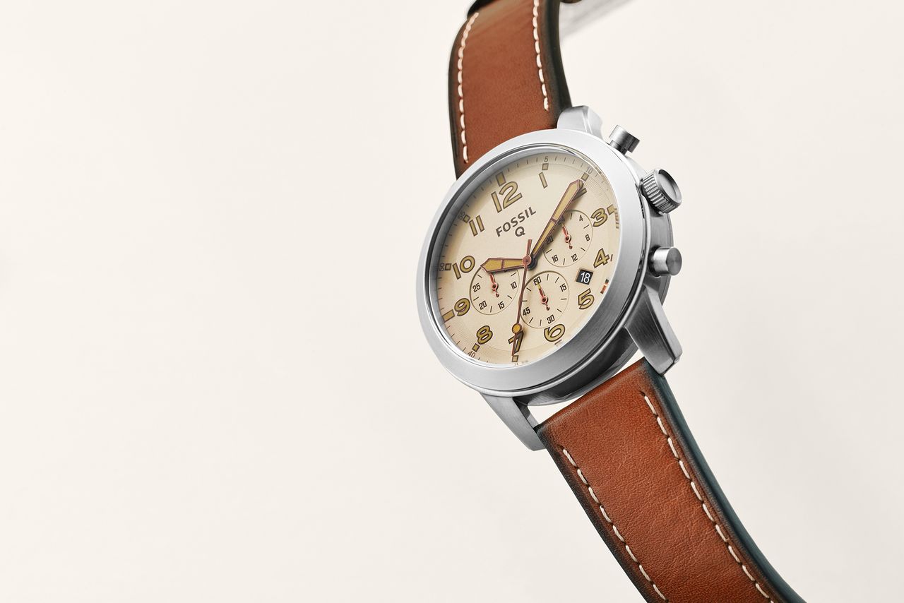 fossil Q54