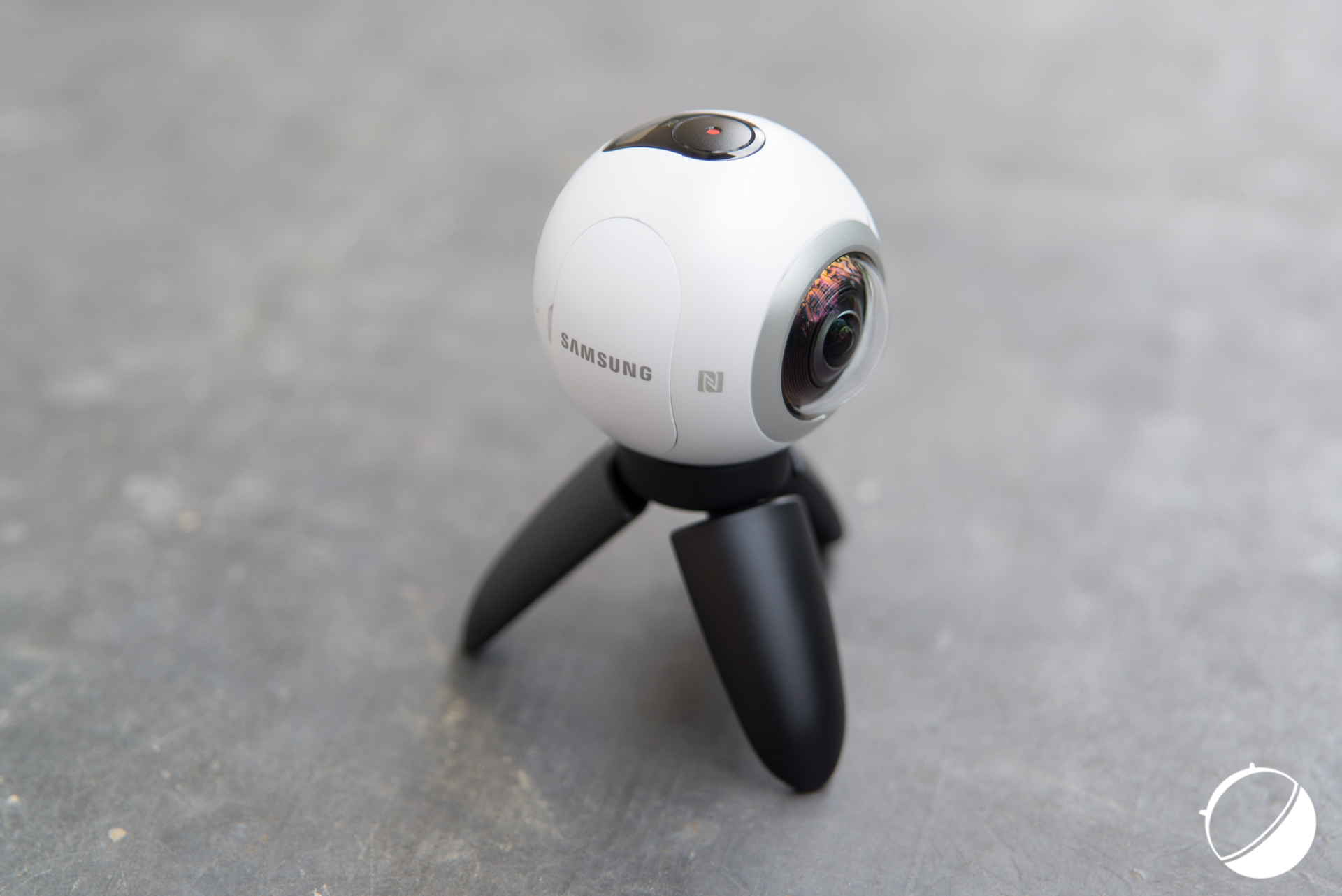 Samsung Gear 360 (1 sur 7)