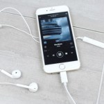 Les écouteurs Lightning et les trois iPhone 7 se montrent en vidéo