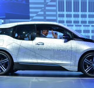 Intel fait rouler une BMW i3 autonome sans conducteur