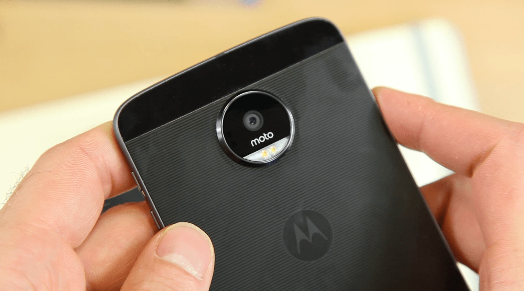 lenovo-moto-z-test-2