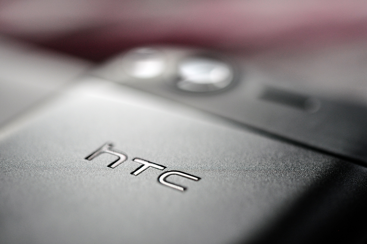 htc-logo-macro