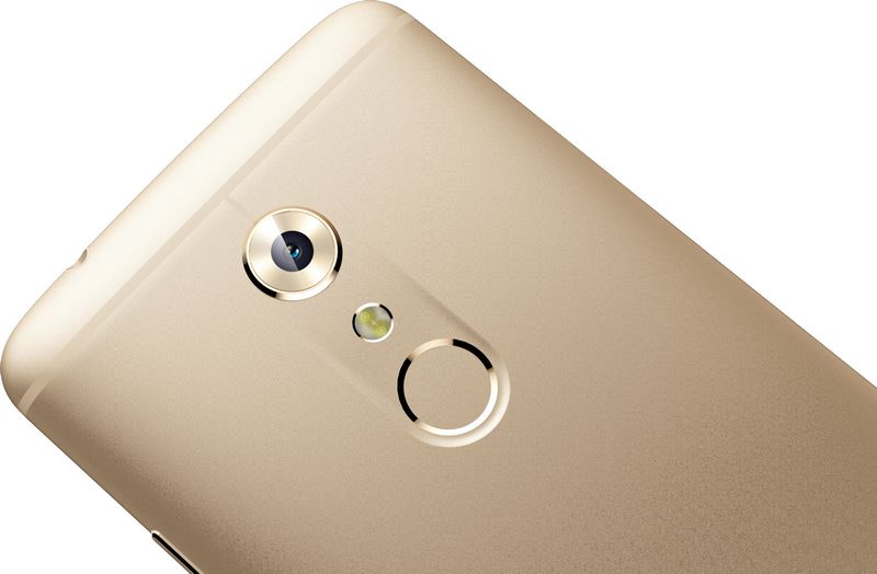 zte_axon_7_-_06