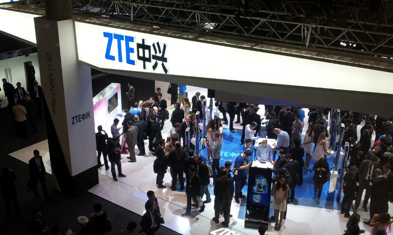 zte_stand_at_mwc_2013