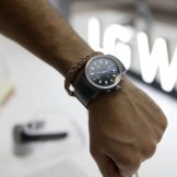 Prise main de la LG Watch Sport : l’efficacité avant tout