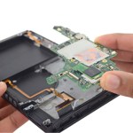 iFixit démonte la Nintendo Switch, 4 Go de RAM et une batterie facilement remplaçable