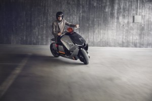 BMW dévoile un scooter aux lignes futuristes, électrique et connecté