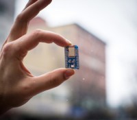 ipv6-bluetooth-smart-iot-dev-kit-comes-cloud-connected-out-of-box-and-employs-a-nordic-semiconductor-nrf51822-based-module