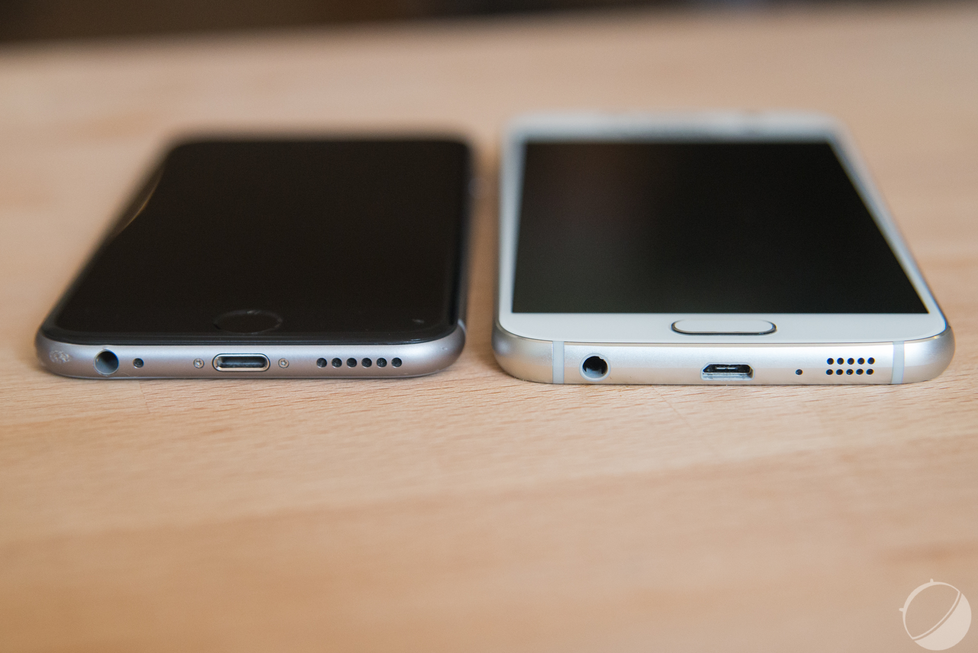 Apple-iPhone-6-Samsung-Galaxy-S6-4