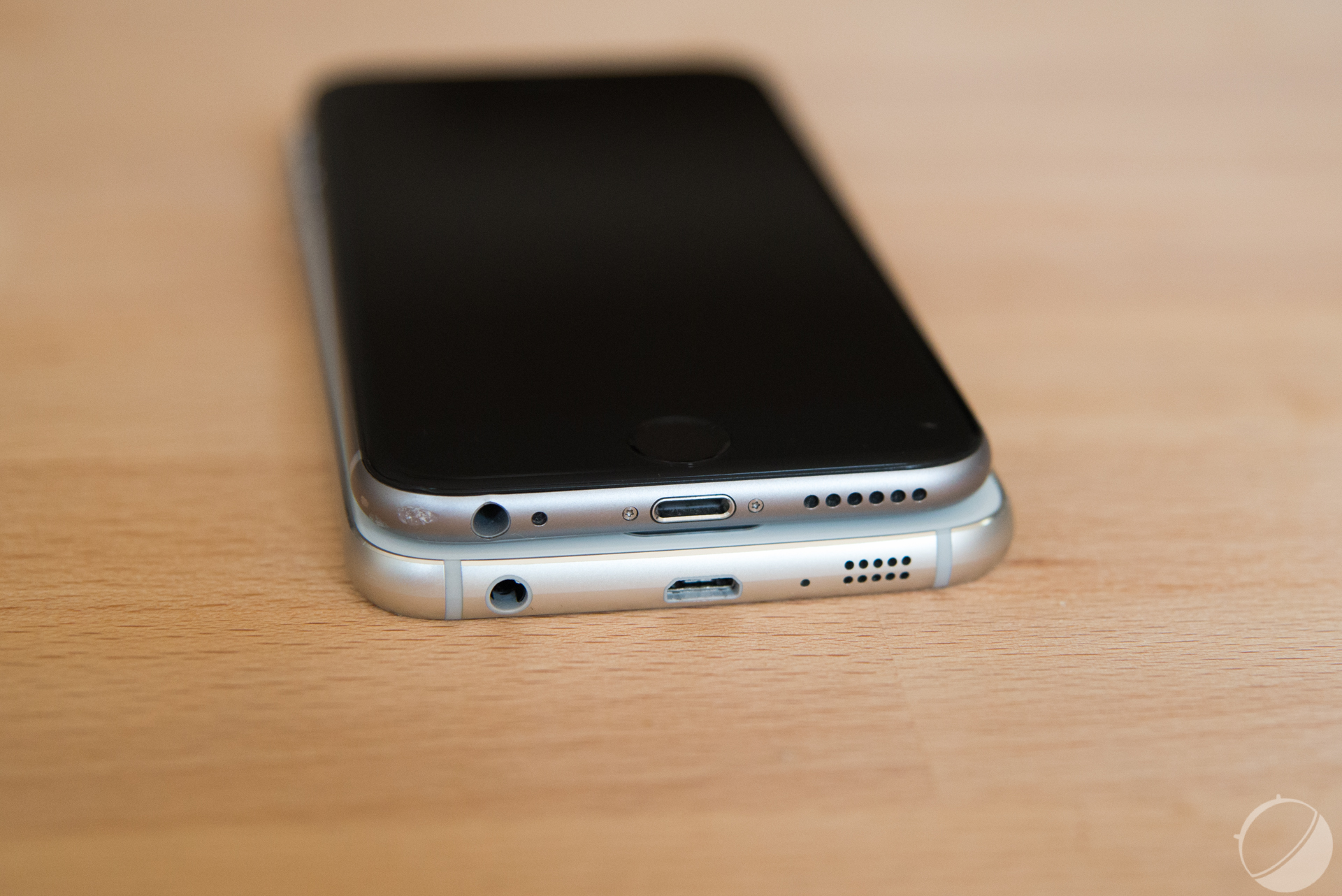 Apple-iPhone-6-Samsung-Galaxy-S6-6