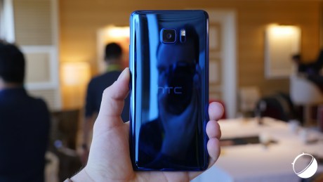 HTC-U-et-U-Ultra-10-sur-49