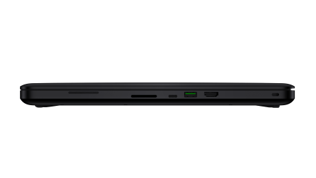 RZR_Blade17_R-side-closed