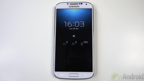 Samsung-Galaxy-S4-Air-Gesture-Coup-doeil