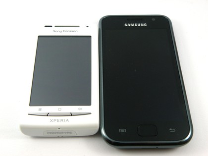 Sony-Ericsson-Xperia-X8-compa