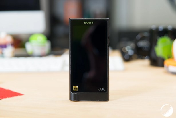 Sony-NW-ZX2-1-sur-19