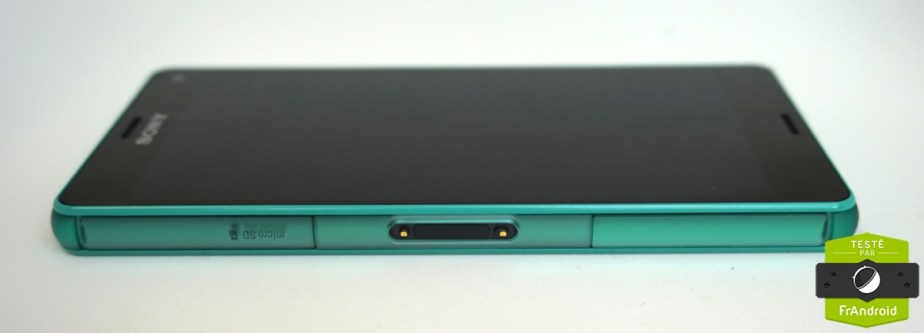 Sony-Xperia-Z3-Compact-vert-deau-05