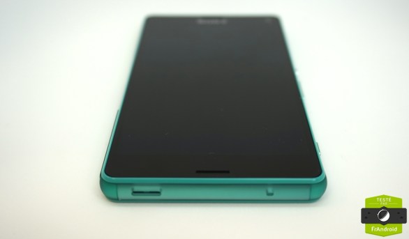 Sony-Xperia-Z3-Compact-vert-deau-07