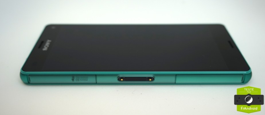 Sony-Xperia-Z3-Compact-vert-deau-10