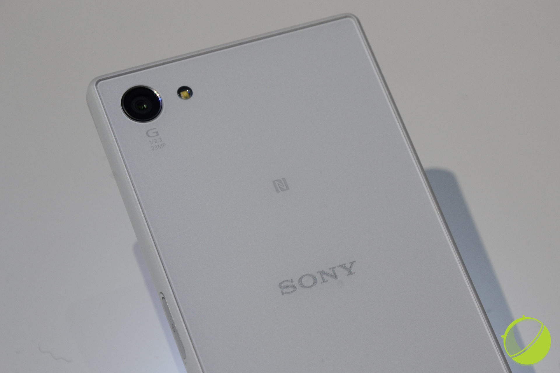 Sony-Xperia-Z5-Compact-10-sur-13