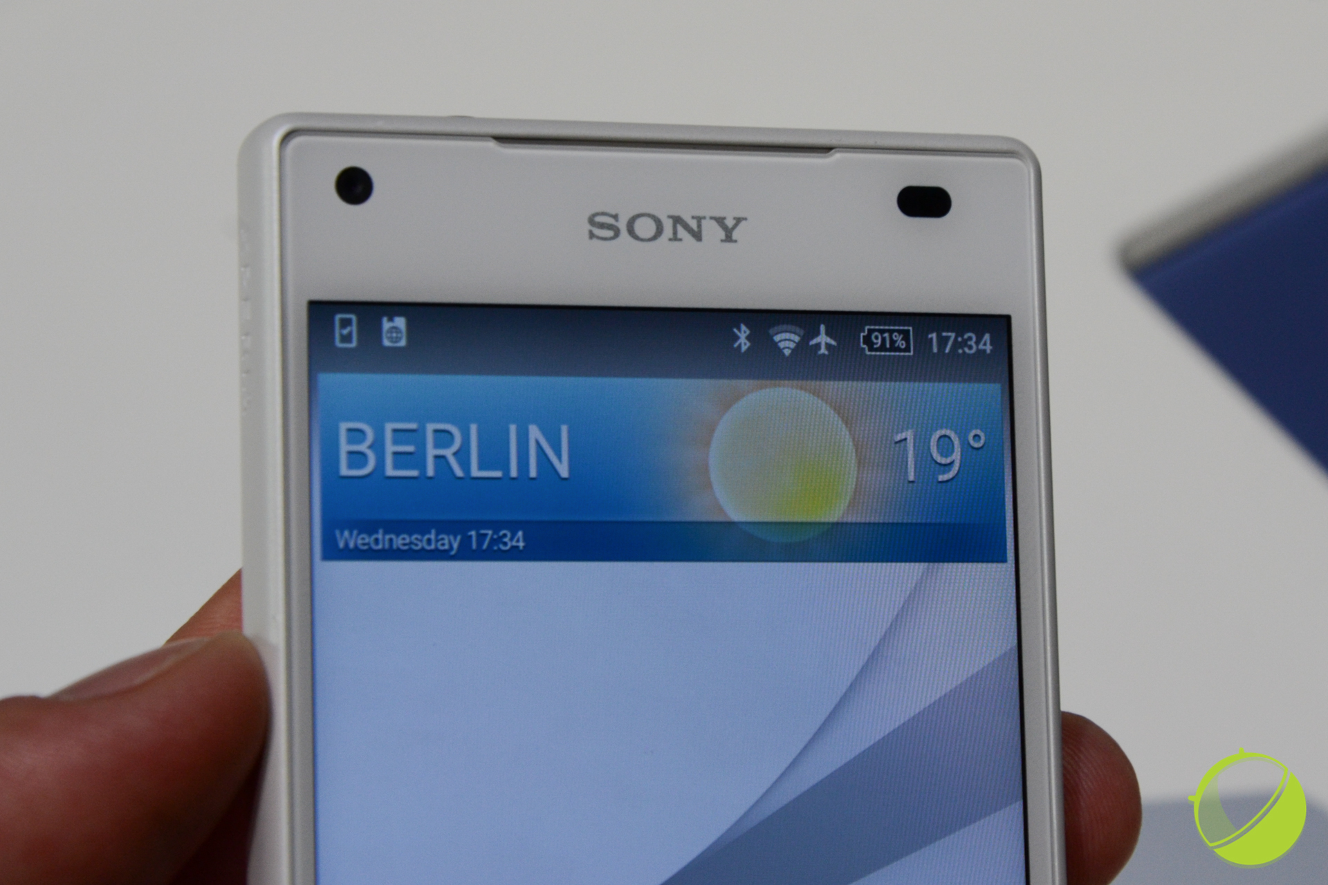 Sony-Xperia-Z5-Compact-12-sur-13