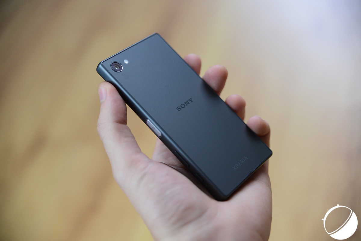 Sony-Xperia-Z5-Compact-3