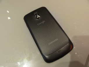 android-samsung-google-galaxy-nexus-paris-france-2