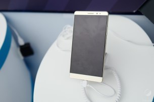 c_Huawei-Mate-8-FrAndroid-L1090981