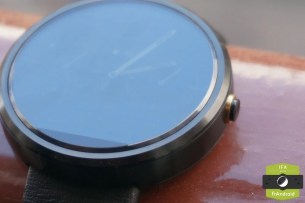 c_Motorola-Moto-360-FrAndroidDSC05149
