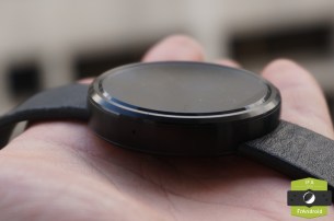 c_Motorola-Moto-360-FrAndroidDSC05154