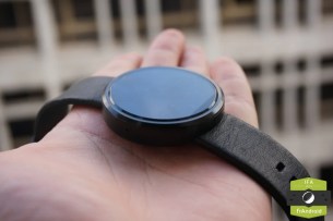 c_Motorola-Moto-360-FrAndroidDSC05156