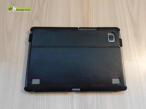 housse-noreve-vs-etui-noname03