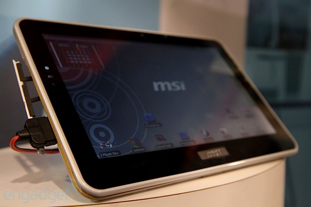 msi-tablet11-hands