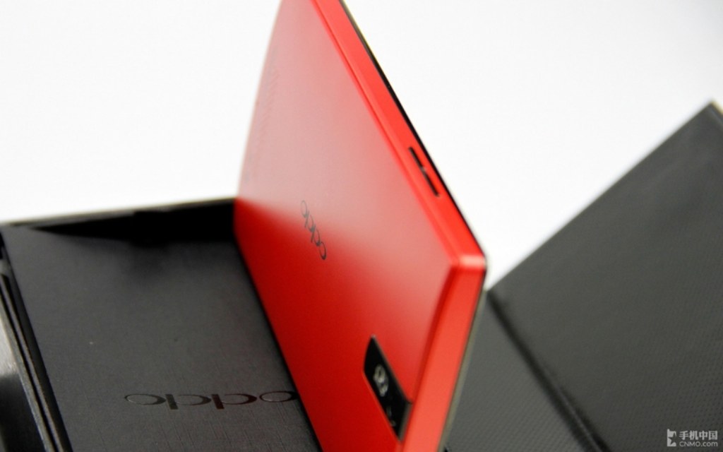 oppo-find-5-red-26_1024x640