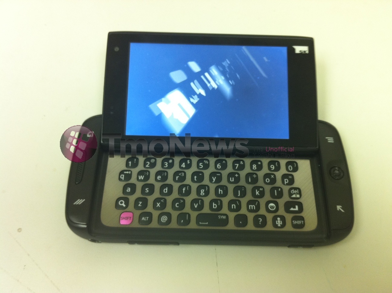 t-mobile-sidekick-4g-samsung-prototype-1-android