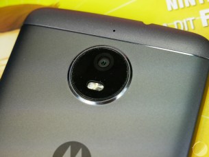 lenovo-moto-e4-12