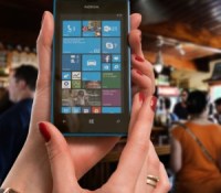 nokia-lumia-microsoft-woman-38446
