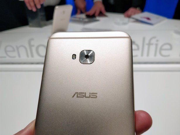 gamme-asus-zenfone-4-17