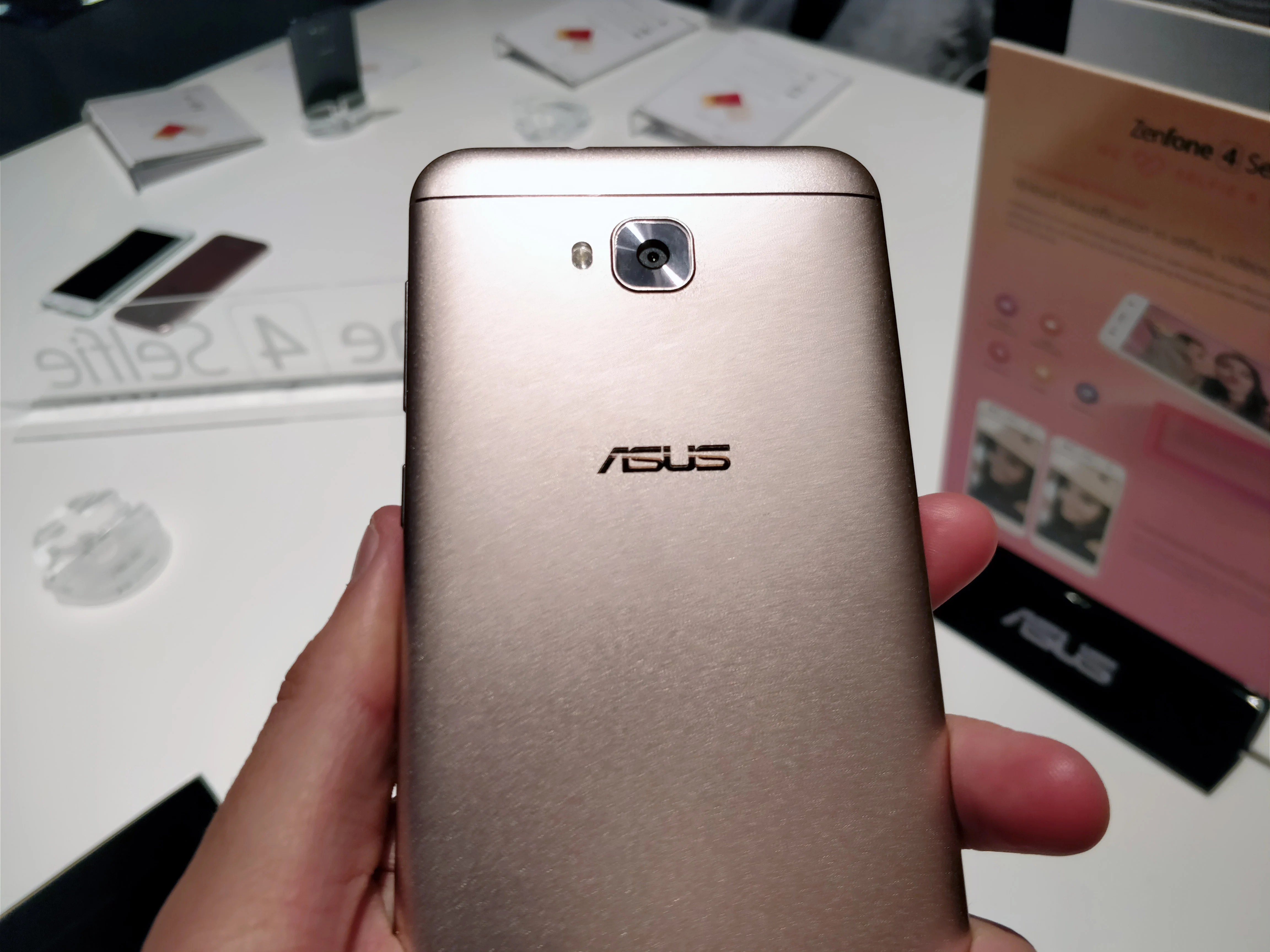 gamme-asus-zenfone-4-32