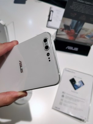 gamme-asus-zenfone-4-55