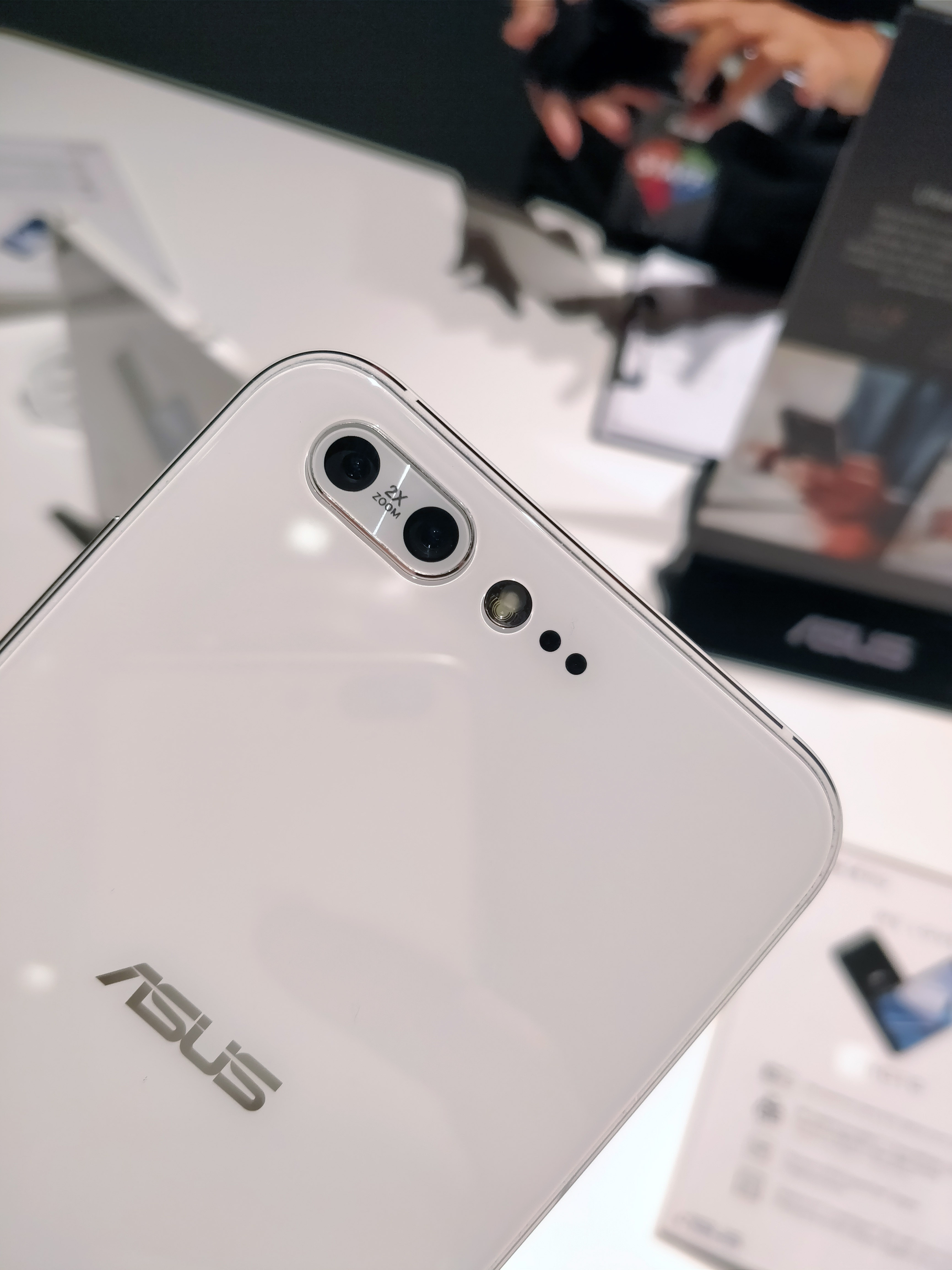 gamme-asus-zenfone-4-56