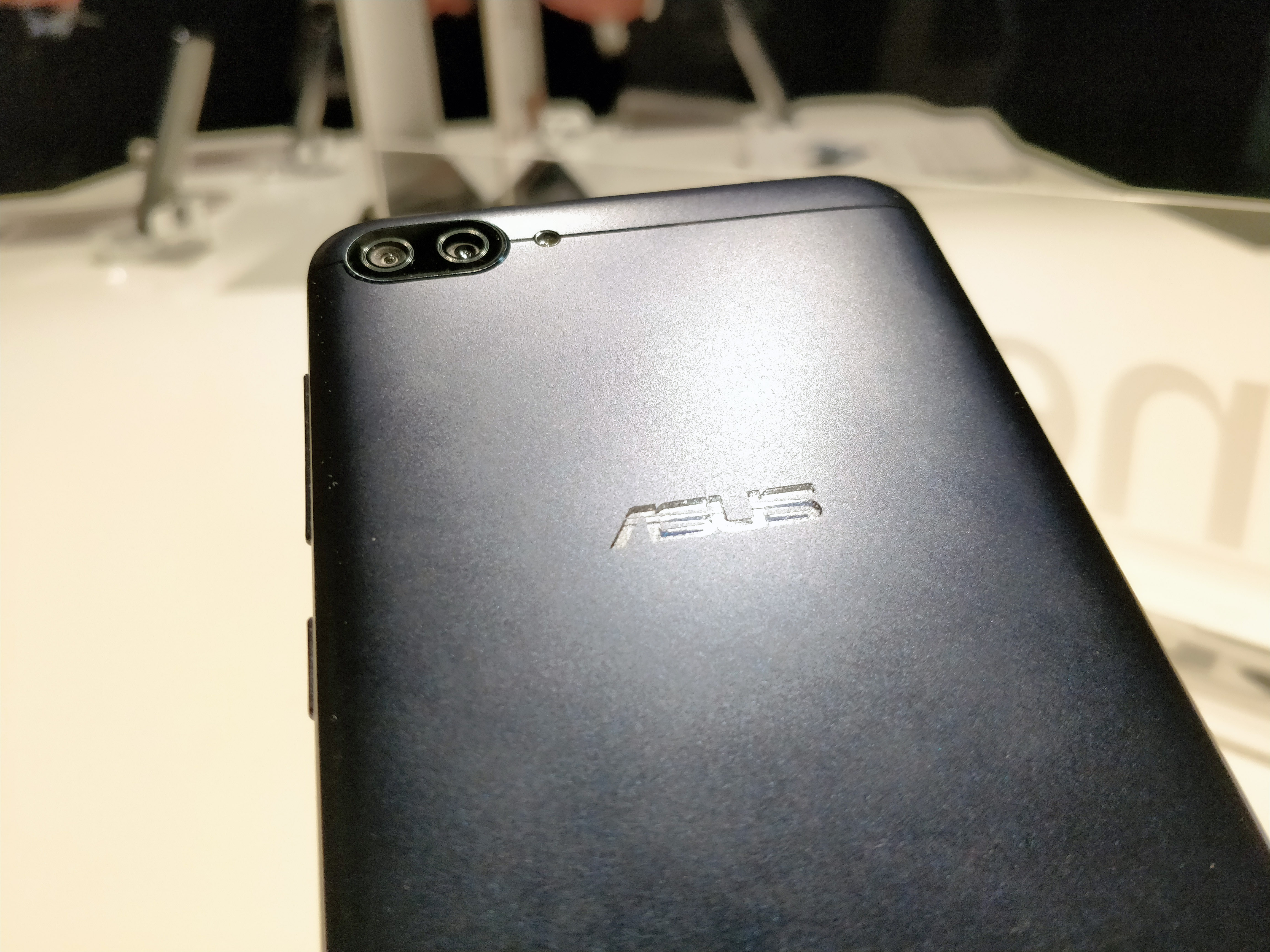 gamme-asus-zenfone-4-8