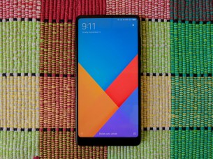 hugo-barra-xiaomi-mi-mix-2-photo-unboxing-3