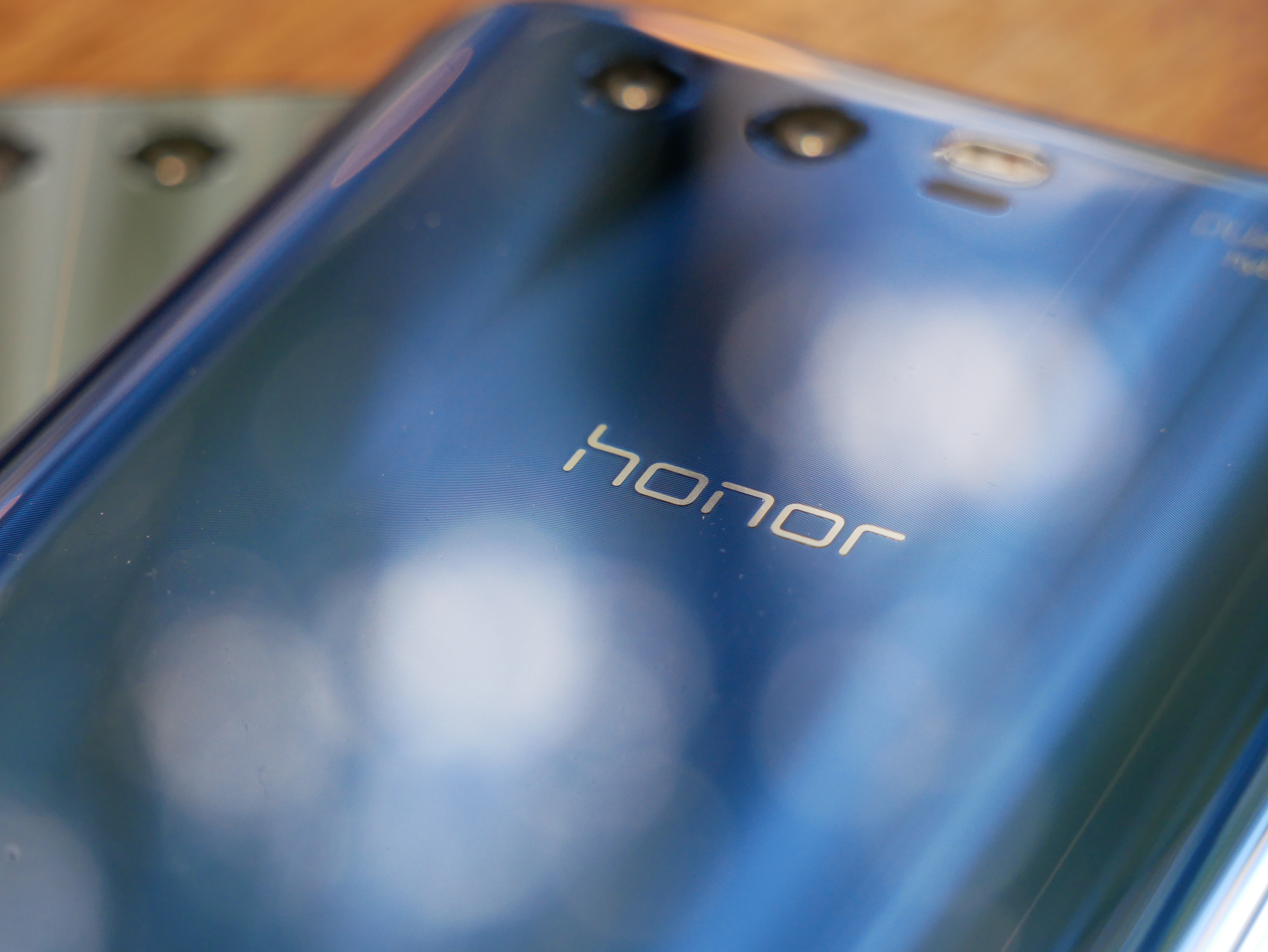 Поддерживает ли honor otg