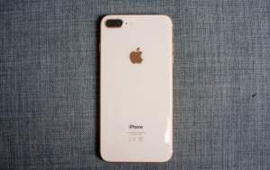 Apple iPhone SE 2 : la production débuterait en février 2020